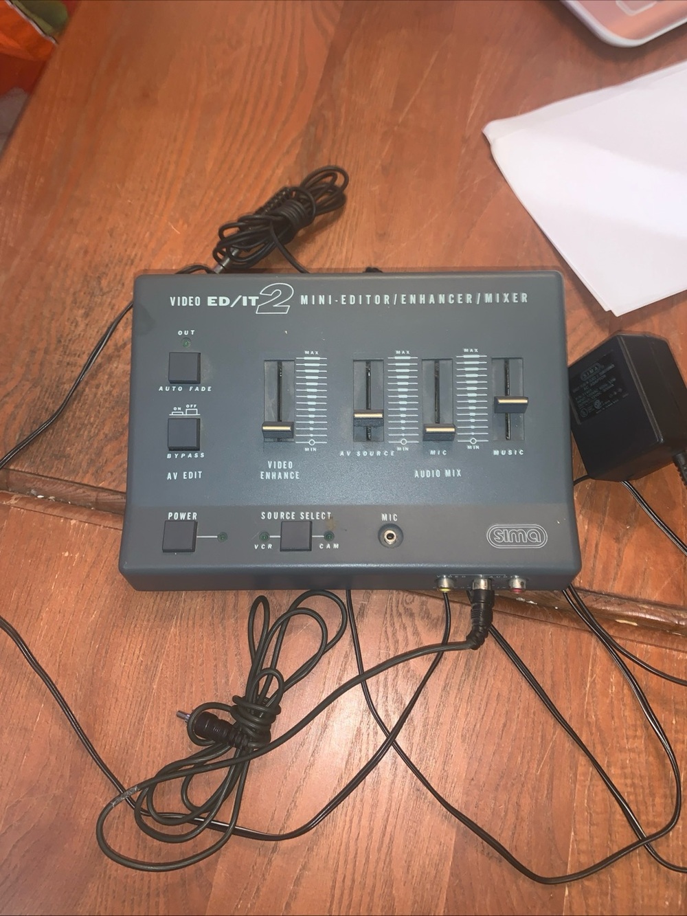 Sima Portable Video ED/IT2 Mini Editor Mixer in Dark Gray